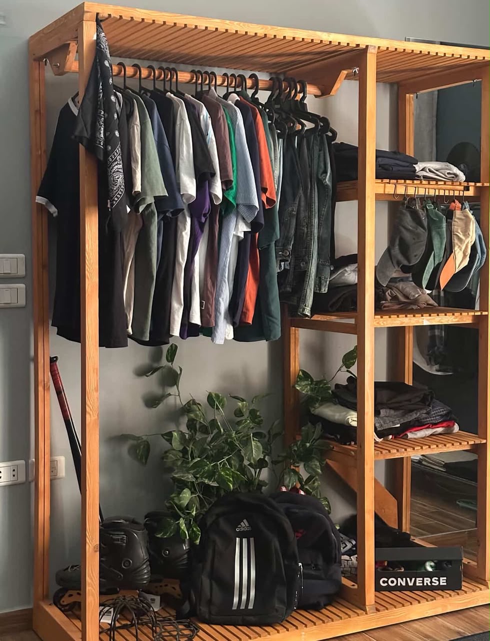 Elegant and Modern Wooden Wardrobe - خشب طبيعي - أنتيكا للأثاث – 4